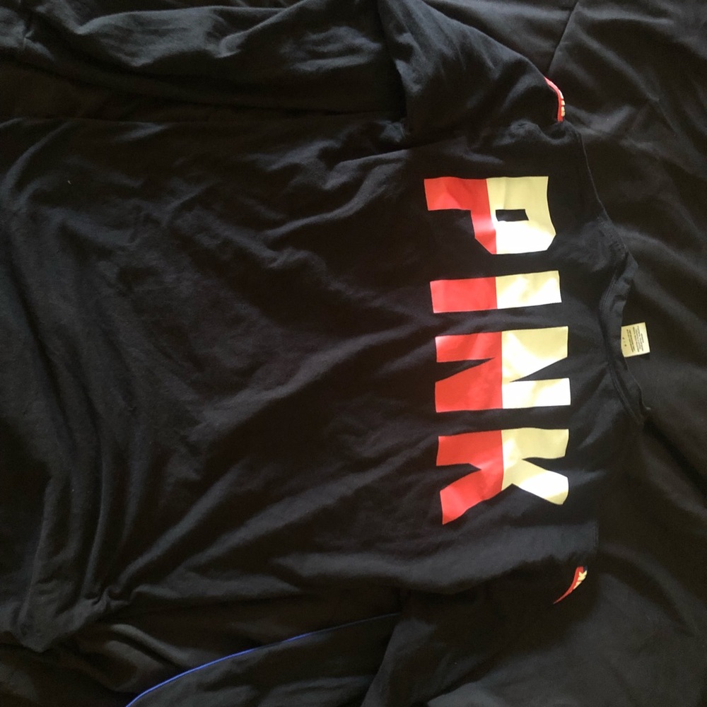 Victoria’s Secret Pink long sleeve T-shirt